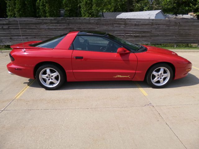 Pontiac Firebird 1995 photo 2