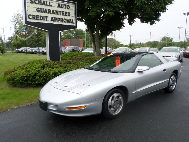 Pontiac Firebird 1995 photo 1