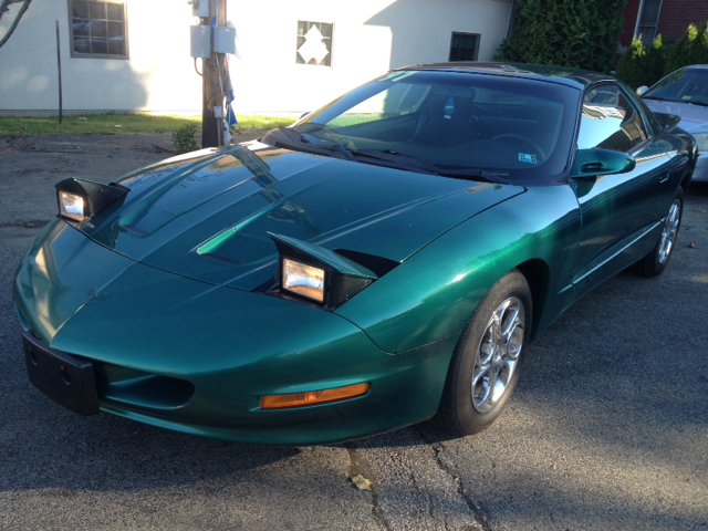 Pontiac Firebird 1997 photo 2