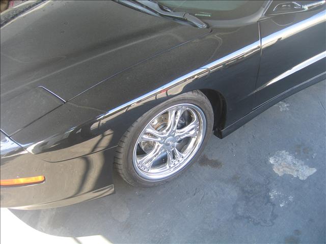 Pontiac Firebird 1997 photo 2