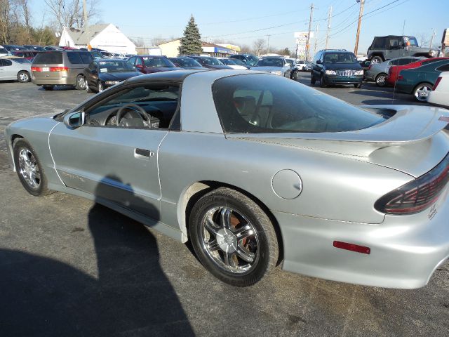 Pontiac Firebird 1997 photo 2
