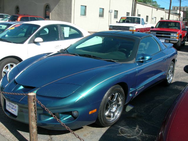 Pontiac Firebird 1998 photo 1