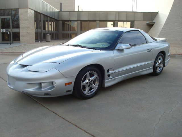 Pontiac Firebird 1998 photo 2