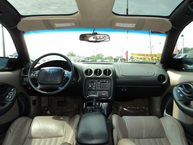 Pontiac Firebird 1998 photo 2