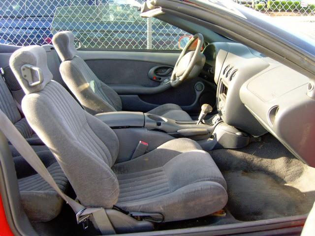 Pontiac Firebird 1998 photo 1