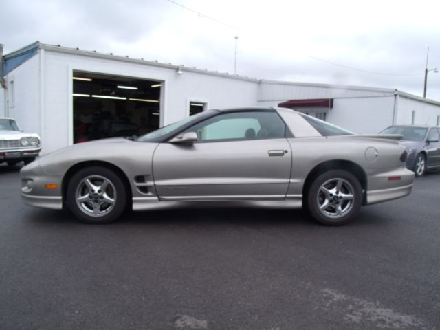 Pontiac Firebird 1999 photo 2