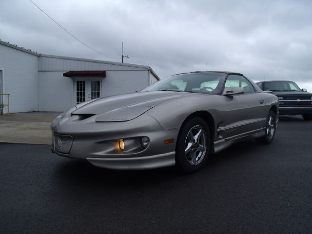Pontiac Firebird 1999 photo 3