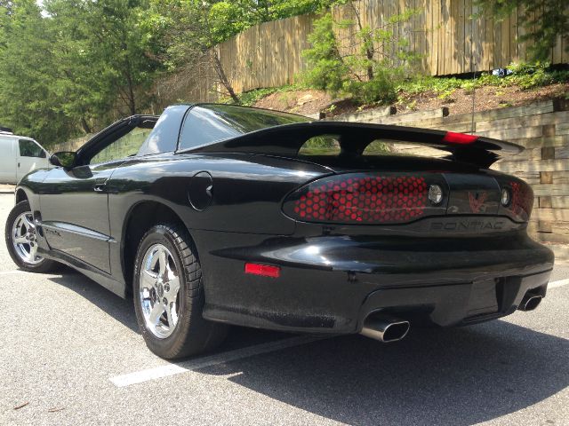 Pontiac Firebird 1999 photo 1