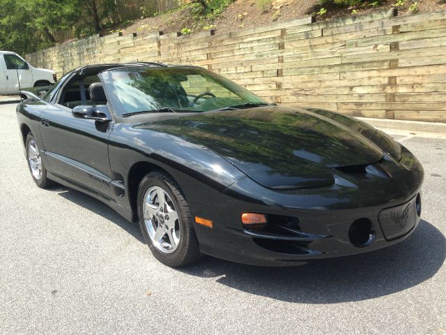 Pontiac Firebird 1999 photo 2