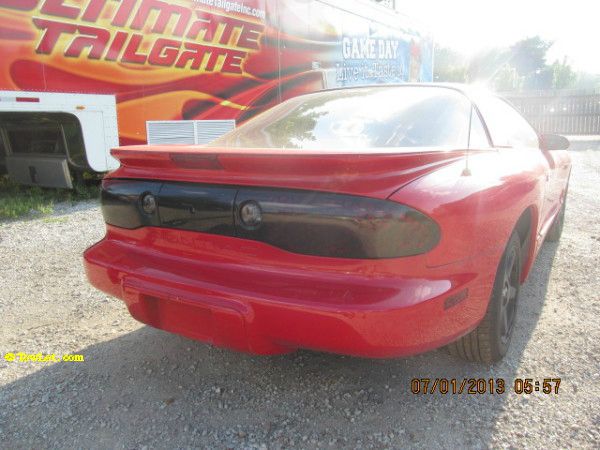 Pontiac Firebird 2000 photo 2