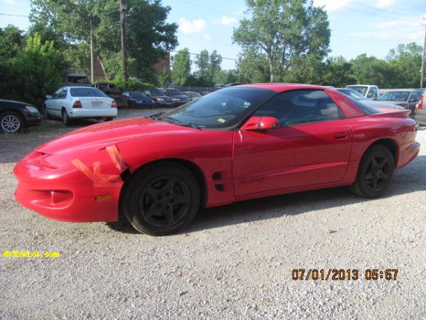 Pontiac Firebird 2000 photo 3
