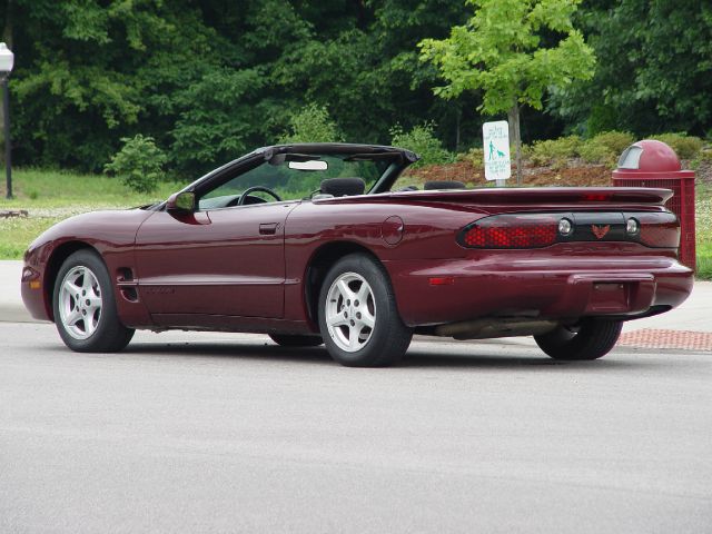 Pontiac Firebird 2000 photo 2
