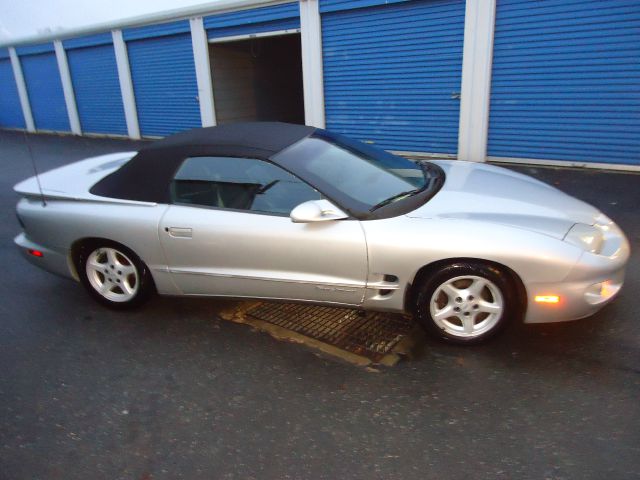 Pontiac Firebird 2000 photo 2