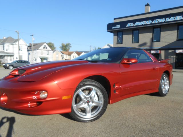Pontiac Firebird 2001 photo 1