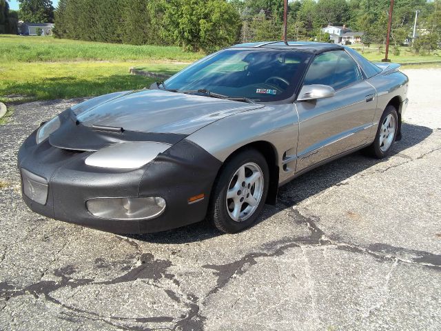 Pontiac Firebird 2001 photo 3