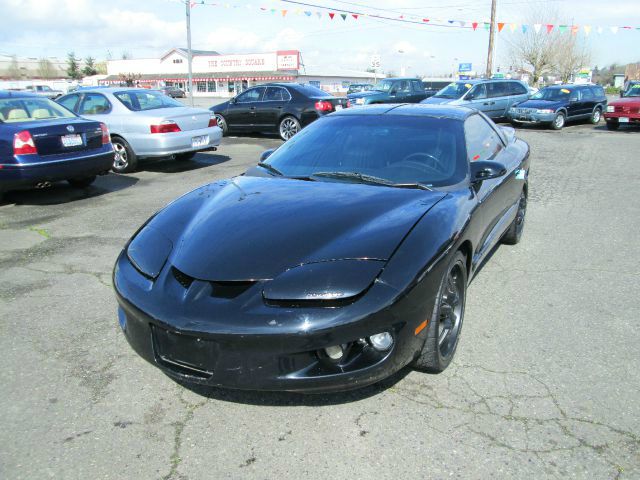 Pontiac Firebird 2001 photo 2