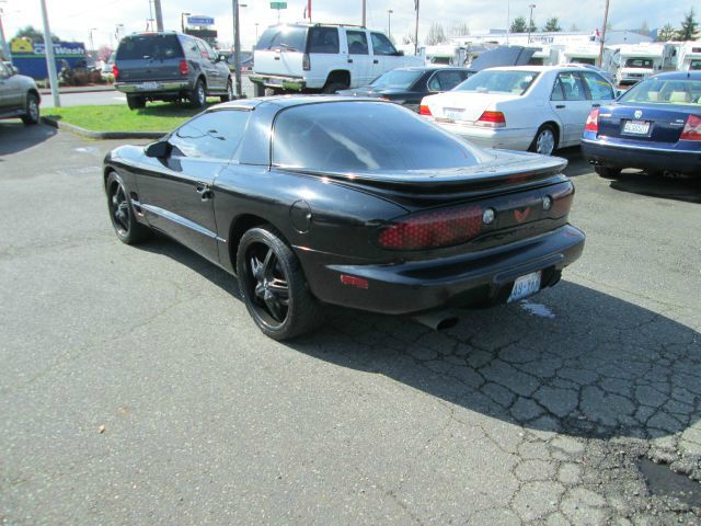 Pontiac Firebird 2001 photo 4