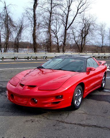 Pontiac Firebird 2001 photo 2