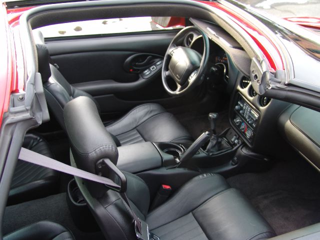 Pontiac Firebird 2001 photo 3