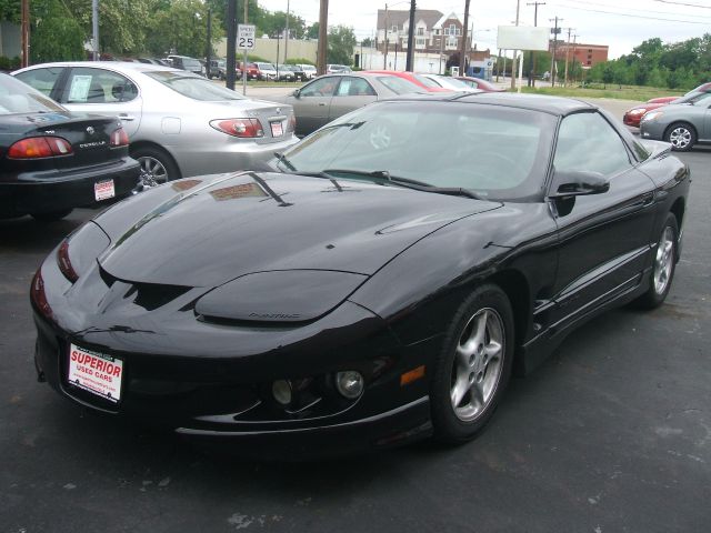 Pontiac Firebird 2001 photo 2
