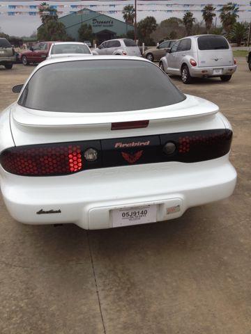 Pontiac Firebird 2002 photo 3