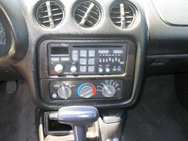 Pontiac Firebird 2002 photo 5