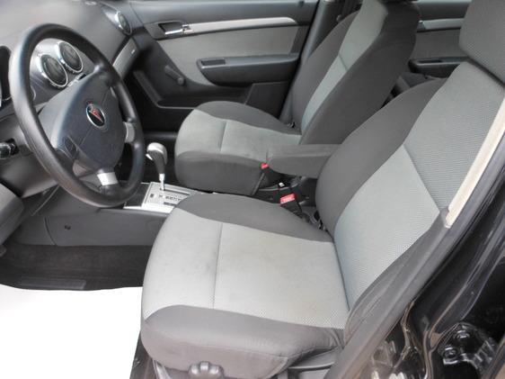 Pontiac G3 Wave 2009 photo 2