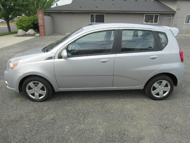 Pontiac G3 Wave 2009 photo 4