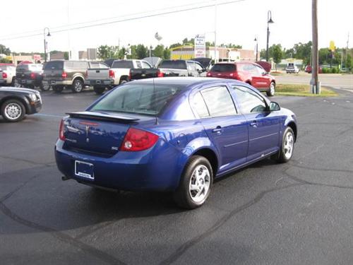 Pontiac G5 2007 photo 2