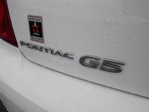 Pontiac G5 2WD Navigation Sunroof DVD Captains Chairs 3RD ROW Other