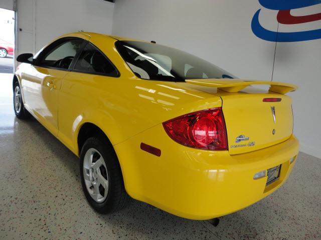 Pontiac G5 2008 photo 2