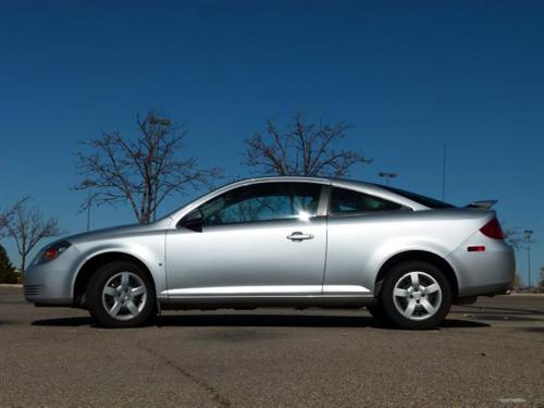 Pontiac G5 2009 photo 2