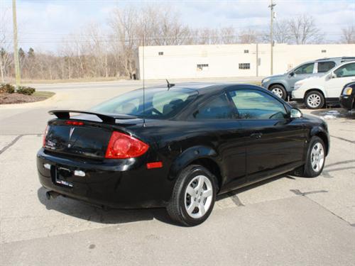 Pontiac G5 2009 photo 3