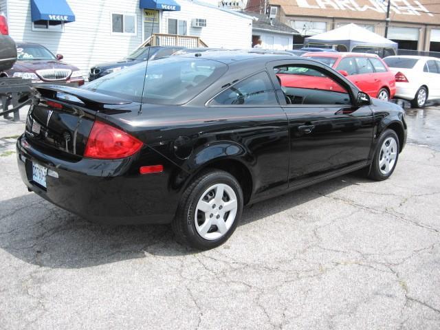 Pontiac G5 2009 photo 2