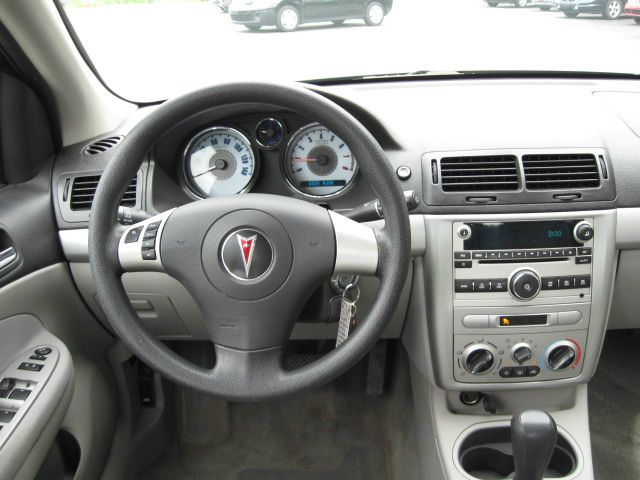 Pontiac G5 2009 photo 1