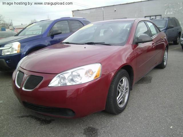 Pontiac G6 Base Sedan