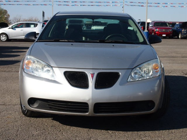 Pontiac G6 2005 photo 2