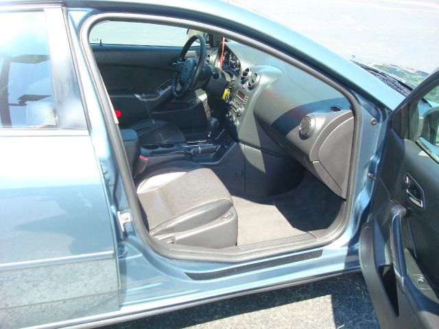 Pontiac G6 2005 photo 2