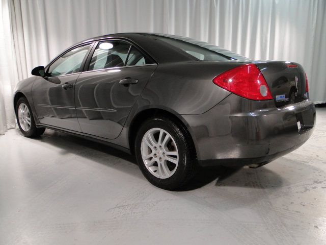 Pontiac G6 2005 photo 2