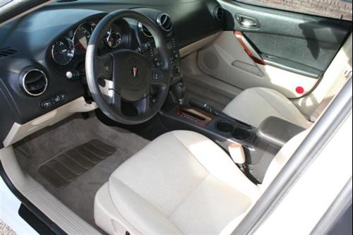 Pontiac G6 2005 photo 1