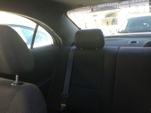 Pontiac G6 2005 photo 1