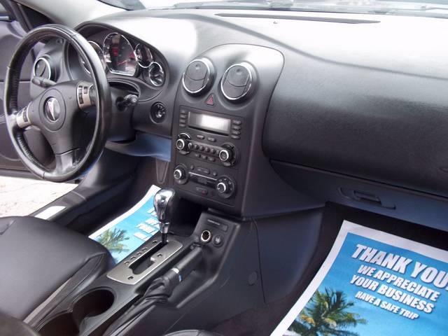 Pontiac G6 2006 photo 1