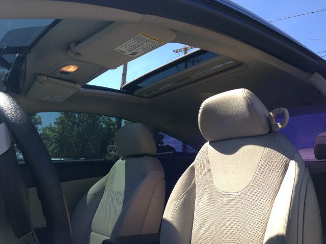 Pontiac G6 2006 photo 2