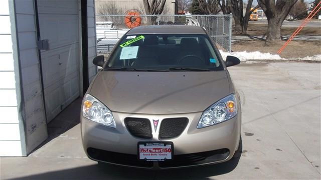 Pontiac G6 2006 photo 2