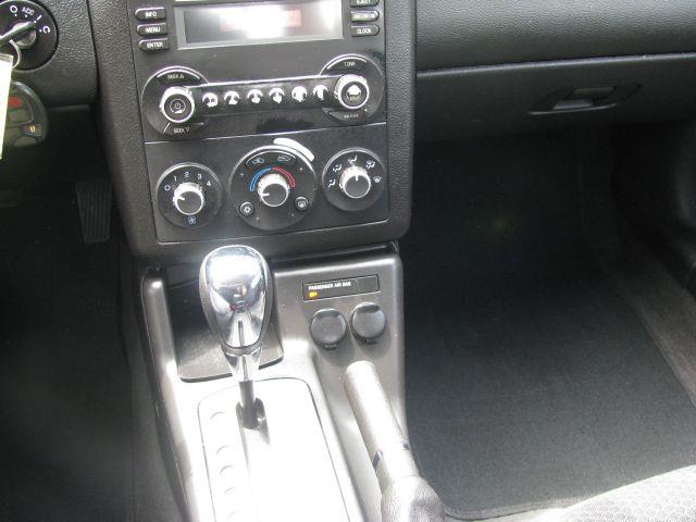 Pontiac G6 2006 photo 2