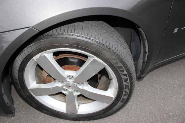 Pontiac G6 2006 photo 2