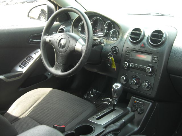 Pontiac G6 2006 photo 1