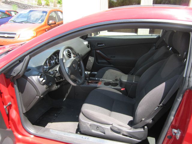 Pontiac G6 Sportback LS Coupe