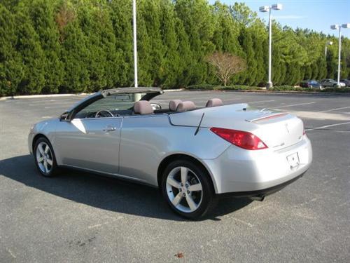 Pontiac G6 2007 photo 2
