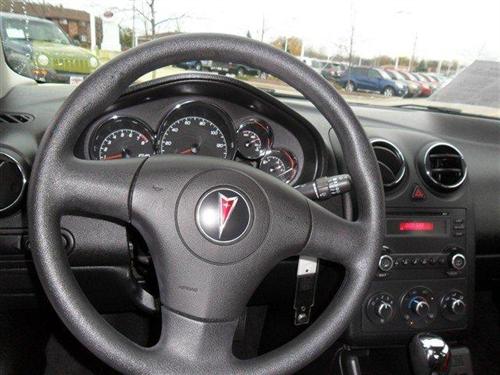 Pontiac G6 2007 photo 2